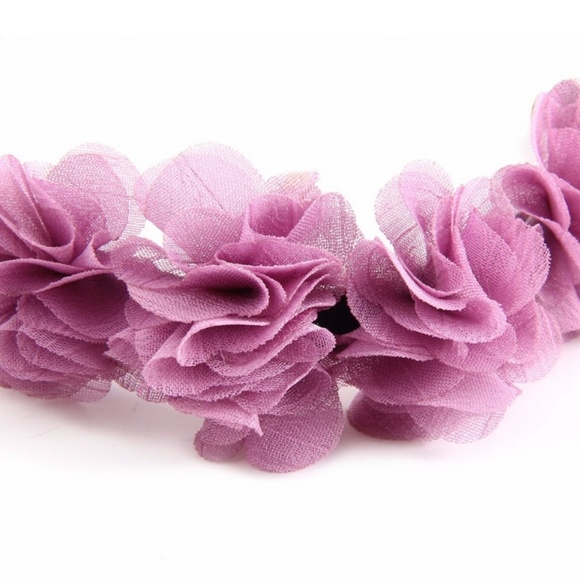 Choker Necklace - Rose Petal Soft Mauve Purple - Picture 3 of 6